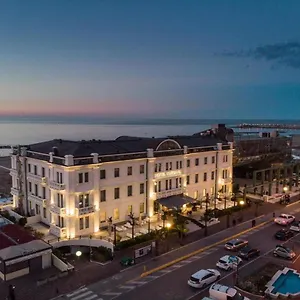 4* Отель Kursaal